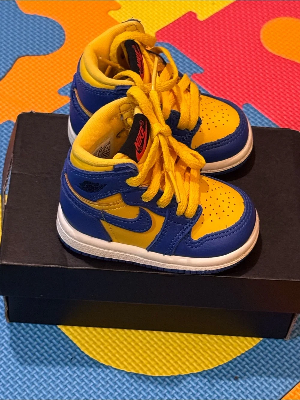 Nike Kids' High-Top Sneakers in Blue and Yellow Excellent Condition Size 3C